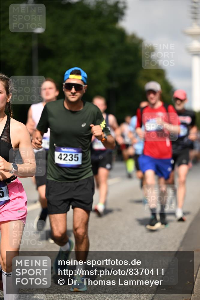 29.06.2025 - hella hamburg halbmarathon Dr. Thomas Lammeyer http://msf.ph/oto/8370411 29.06.2025 09:57:34 Kennedybrücke 1424, 1466, 1902, 2270, 2516, 2890, 2937, 3414, 3785, 3852, 4140, 4235, 4237, 4247, 4949, 5115, 5362, 5460, 5528, 5532, 5650, 6282, 6388, 6575, 6831, 7167, 7385, 7480, 7734, 8023, 8269, 8928, 9030, 9043, 9105, 9200, 9482, 9723, 9965, 10792, 11077, 11283 meine-sportfotos.de