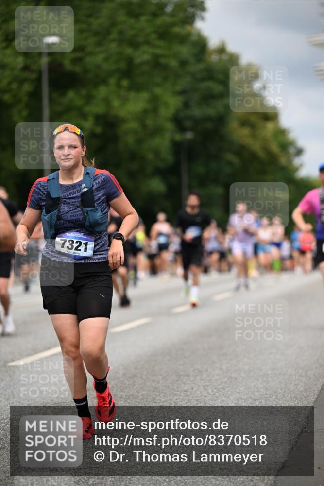 29.06.2025 - hella hamburg halbmarathon Dr. Thomas Lammeyer http://msf.ph/oto/8370518 29.06.2025 10:42:01 Kennedybrücke 1337, 1475, 1799, 1985, 2016, 2031, 2853, 3286, 3880, 4762, 5139, 5522, 5523, 6697, 6955, 7124, 7321, 7629, 8499, 8811, 8843, 8985, 9288, 9524, 9894, 10025, 10159, 10506, 10836, 11087 meine-sportfotos.de