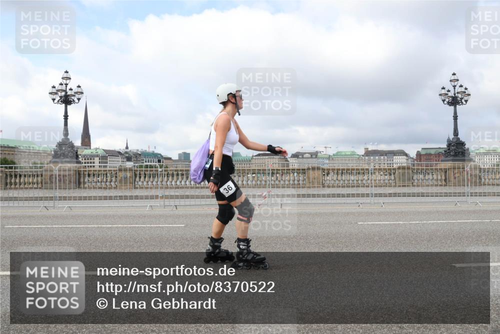 29.06.2025 - hella hamburg halbmarathon Lena Gebhardt http://msf.ph/oto/8370522 29.06.2025 09:11:04 Lombardsbrücke 36 meine-sportfotos.de