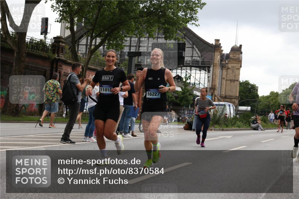 29.06.2025 - hella hamburg halbmarathon Yannick Fuchs http://msf.ph/oto/8370584 29.06.2025 10:53:39 20KM 2780, 3114, 3425, 4238, 4379, 4796, 4986, 6327, 6470, 7287, 7824, 8030, 8326, 8481, 8807, 9741, 9985, 10488, 10587, 11018, 11114, 11158, 11159, 11250, 11757, 12406, 12736, 12779, 12862, 13036, 13706, 13761, 14471, 14928, 15083, 15525, 15785, 15914, 16227, 16530, 16754, 16915, 17176, 17304, 17860, 18377, 18485, 18716, 18855, 19178 meine-sportfotos.de