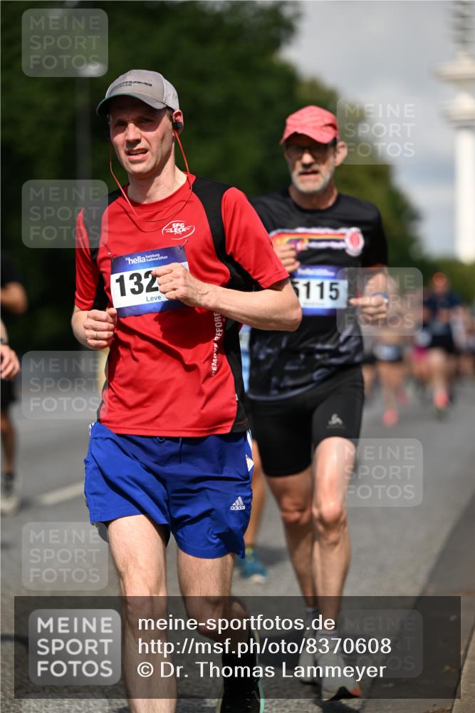 29.06.2025 - hella hamburg halbmarathon Dr. Thomas Lammeyer http://msf.ph/oto/8370608 29.06.2025 09:57:36 Kennedybrücke 1424, 1466, 1902, 2098, 2270, 2516, 2823, 2937, 3414, 3785, 3852, 4140, 4183, 4235, 4237, 4247, 4949, 5115, 5362, 5460, 5528, 5532, 5650, 6282, 6388, 6831, 7167, 7385, 7480, 7734, 8023, 8269, 8743, 8928, 9030, 9043, 9105, 9200, 9482, 9723, 9815, 9965, 10792, 11077 meine-sportfotos.de