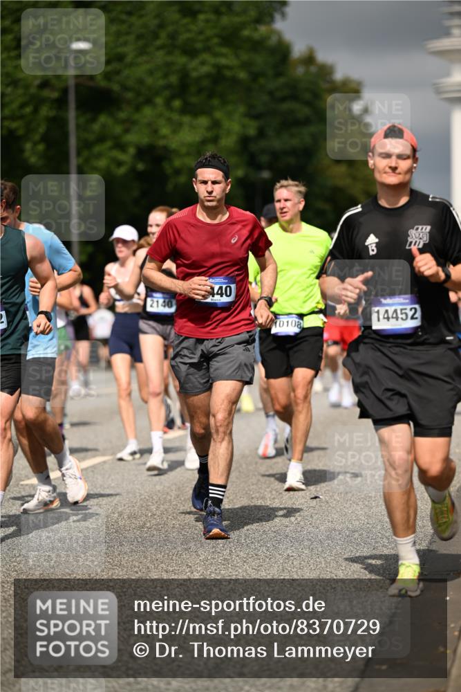 29.06.2025 - hella hamburg halbmarathon Dr. Thomas Lammeyer http://msf.ph/oto/8370729 29.06.2025 10:19:43 Kennedybrücke 1440, 2076, 2140, 2494, 2720, 2989, 3167, 3417, 4007, 4466, 5423, 6376, 6576, 7897, 7941, 7942, 8885, 9192, 9307, 9556, 9657, 9847, 10108, 10608, 10963, 11303 meine-sportfotos.de
