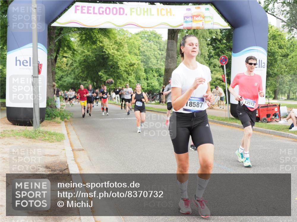 29.06.2025 - hella hamburg halbmarathon MichiJ http://msf.ph/oto/8370732 29.06.2025 10:44:35 Zwischen KM18-KM19 1239, 3141, 4579, 6592, 8322, 10599, 11018, 11043, 13863, 14266, 16227, 17543, 18508, 18587, 18652 meine-sportfotos.de