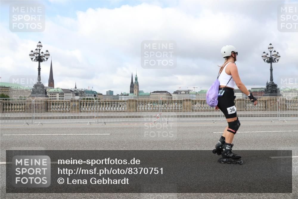 29.06.2025 - hella hamburg halbmarathon Lena Gebhardt http://msf.ph/oto/8370751 29.06.2025 09:11:04 Lombardsbrücke 36 meine-sportfotos.de