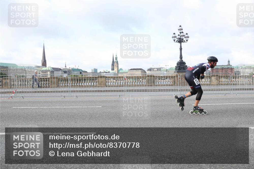 29.06.2025 - hella hamburg halbmarathon Lena Gebhardt http://msf.ph/oto/8370778 29.06.2025 08:50:04 Lombardsbrücke  meine-sportfotos.de