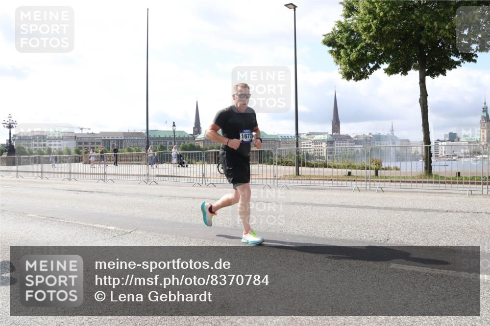 29.06.2025 - hella hamburg halbmarathon Lena Gebhardt http://msf.ph/oto/8370784 29.06.2025 10:02:08 Lombardsbrücke 16779, 1128, 1184, 1254, 1364, 1432, 1453, 1464, 1653, 1729, 1881, 1940, 2142, 2322, 2323, 2806, 2957, 3039, 3169, 4286, 4328, 4985, 5602, 5603, 5742, 5763, 6166, 6295, 6322, 6327, 6438, 6595, 6708, 7031, 7189, 7223, 7243, 7323, 8578, 9020, 9021, 9156, 9230, 9353, 9741, 9928, 10177, 10866, 10882, 11191, 11554, 11871, 11938, 12315, 12316, 12491, 14471, 14660, 14677, 16420 meine-sportfotos.de