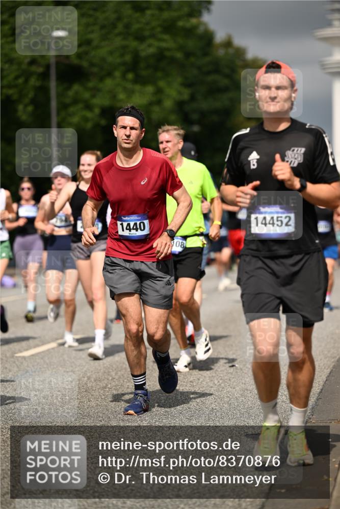 29.06.2025 - hella hamburg halbmarathon Dr. Thomas Lammeyer http://msf.ph/oto/8370876 29.06.2025 10:19:44 Kennedybrücke 1440, 2076, 2140, 2494, 2720, 2835, 2989, 3167, 3417, 4007, 4466, 5423, 6376, 6576, 7897, 7941, 7942, 8885, 9192, 9307, 9556, 9847, 10108, 10608, 10963, 11303 meine-sportfotos.de
