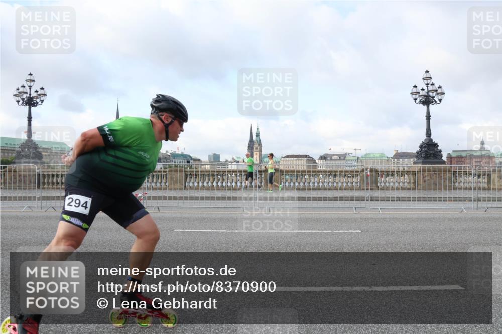 29.06.2025 - hella hamburg halbmarathon Lena Gebhardt http://msf.ph/oto/8370900 29.06.2025 08:50:43 Lombardsbrücke 294 meine-sportfotos.de