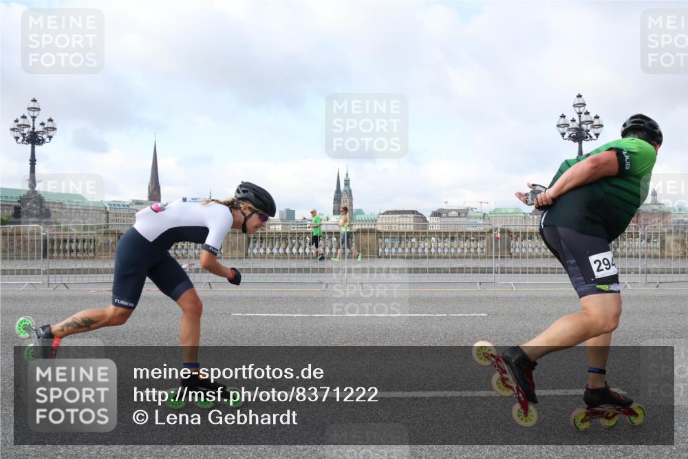 29.06.2025 - hella hamburg halbmarathon Lena Gebhardt http://msf.ph/oto/8371222 29.06.2025 08:50:44 Lombardsbrücke 294 meine-sportfotos.de