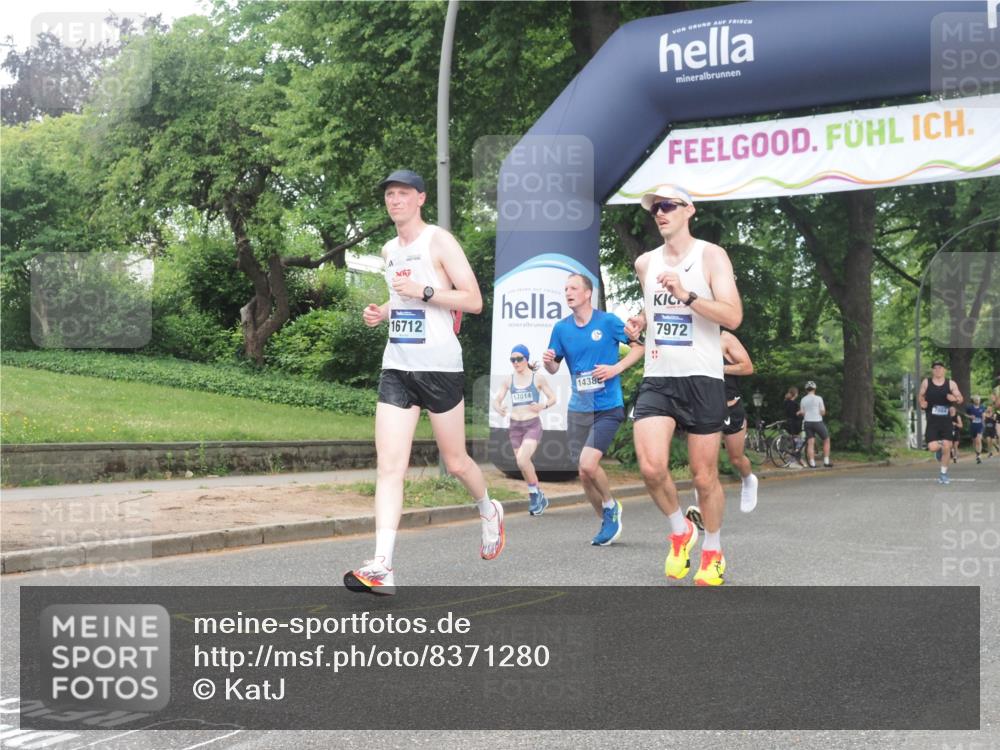 29.06.2025 - hella hamburg halbmarathon KatJ http://msf.ph/oto/8371280 29.06.2025 10:23:44 Zwischen KM18-KM19 57, 1217, 5048, 6169, 7972 meine-sportfotos.de