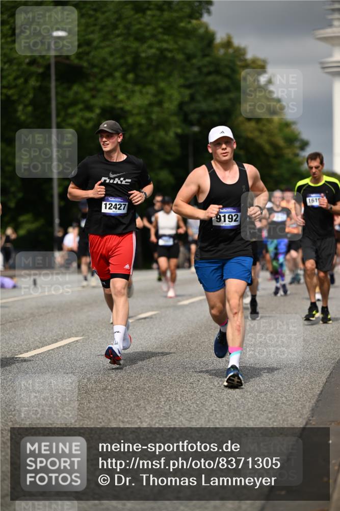 29.06.2025 - hella hamburg halbmarathon Dr. Thomas Lammeyer http://msf.ph/oto/8371305 29.06.2025 10:19:48 Kennedybrücke 1440, 1651, 2076, 2140, 2720, 2835, 2989, 3167, 3417, 4466, 4828, 5046, 5423, 6376, 6576, 7897, 7941, 7942, 8746, 8885, 9192, 9307, 9556, 9847, 9881, 10108, 10608, 11113, 11303 meine-sportfotos.de