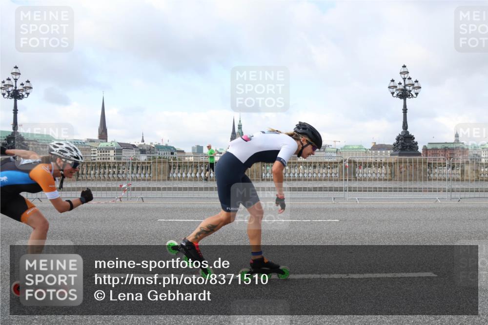 29.06.2025 - hella hamburg halbmarathon Lena Gebhardt http://msf.ph/oto/8371510 29.06.2025 08:50:44 Lombardsbrücke  meine-sportfotos.de
