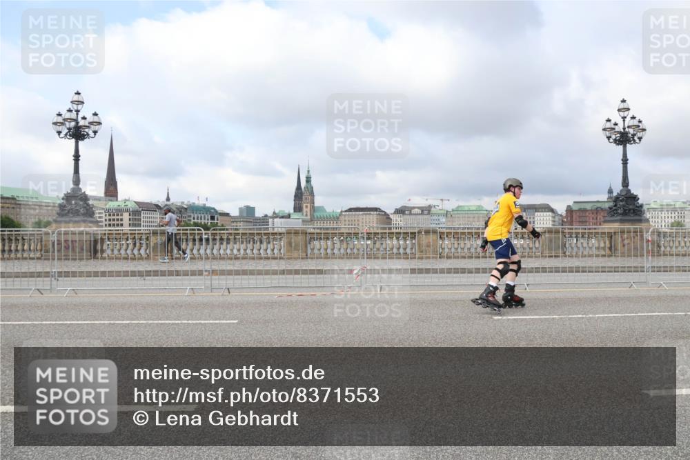 29.06.2025 - hella hamburg halbmarathon Lena Gebhardt http://msf.ph/oto/8371553 29.06.2025 09:11:42 Lombardsbrücke  meine-sportfotos.de