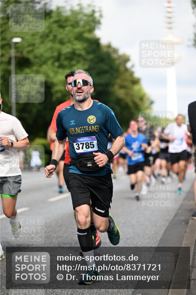 29.06.2025 - hella hamburg halbmarathon Dr. Thomas Lammeyer http://msf.ph/oto/8371721 29.06.2025 09:57:48 Kennedybrücke 1098, 1171, 1413, 1424, 1476, 1892, 1902, 2098, 2188, 2516, 2823, 2842, 3477, 3785, 3852, 4140, 4183, 4185, 4237, 4270, 5115, 5528, 6198, 6266, 6630, 6831, 8023, 8269, 8743, 8928, 9105, 9482, 9619, 9815, 10237, 10792 meine-sportfotos.de