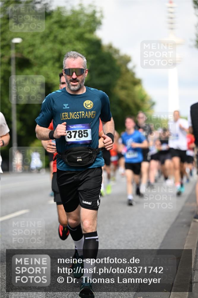 29.06.2025 - hella hamburg halbmarathon Dr. Thomas Lammeyer http://msf.ph/oto/8371742 29.06.2025 09:57:49 Kennedybrücke 1098, 1171, 1413, 1424, 1476, 1892, 1902, 2098, 2188, 2516, 2823, 2842, 3477, 3785, 4140, 4183, 4185, 4237, 4270, 5528, 6198, 6266, 6630, 6831, 8023, 8269, 8743, 8928, 9105, 9482, 9619, 9815, 10237, 10792 meine-sportfotos.de