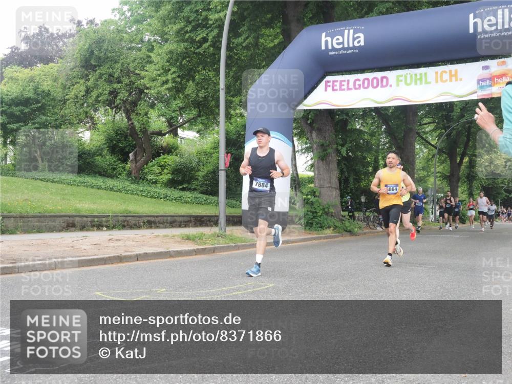 29.06.2025 - hella hamburg halbmarathon KatJ http://msf.ph/oto/8371866 29.06.2025 10:23:48 Zwischen KM18-KM19 1217, 6169, 7884, 7972 meine-sportfotos.de