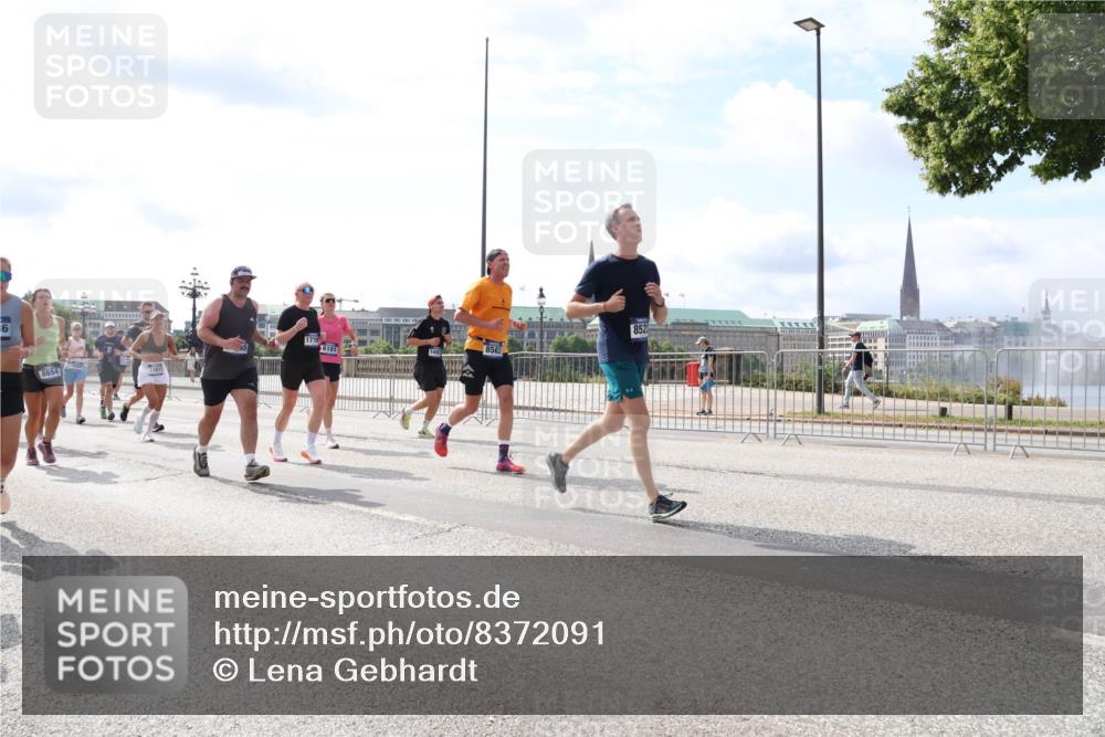 29.06.2025 - hella hamburg halbmarathon Lena Gebhardt http://msf.ph/oto/8372091 29.06.2025 10:14:58 Lombardsbrücke 6, 8854, 11611, 1770, 6181, 8563, 852, 1071, 1296, 1379, 1524, 1575, 1728, 1745, 2046, 2140, 2281, 2601, 2690, 2990, 3020, 3025, 3154, 3454, 3507, 3509, 3513, 3650, 3691, 3834, 3844, 4495, 4641, 5191, 5608, 5670, 5800, 5981, 5986, 6181, 6248, 6317, 6935, 7195, 7439, 7881, 8055, 8147, 8237, 8239, 8275, 8522, 8563, 8609, 8755, 8854, 9113, 9173, 9556, 9663, 9709, 9911, 9975, 10391, 10589, 10610, 10717, 10963, 11271, 11598 meine-sportfotos.de