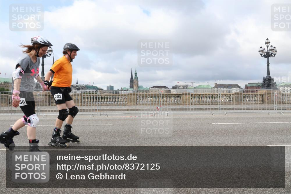 29.06.2025 - hella hamburg halbmarathon Lena Gebhardt http://msf.ph/oto/8372125 29.06.2025 09:12:06 Lombardsbrücke 202, 30 meine-sportfotos.de