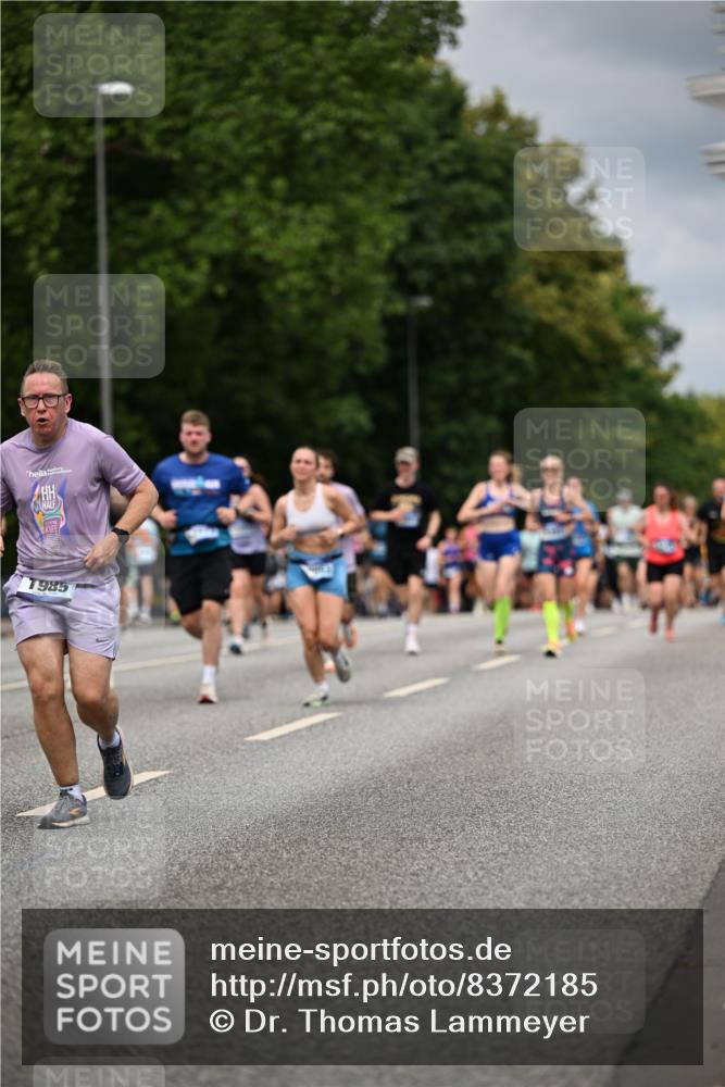 29.06.2025 - hella hamburg halbmarathon Dr. Thomas Lammeyer http://msf.ph/oto/8372185 29.06.2025 10:42:10 Kennedybrücke 1475, 1578, 1985, 2124, 2853, 3010, 3246, 3286, 3880, 4414, 5139, 5522, 5523, 5875, 6697, 6955, 7321, 7629, 8696, 8811, 8985, 9391, 9524, 9894, 10025, 10146, 10506, 10836, 11087, 11164 meine-sportfotos.de
