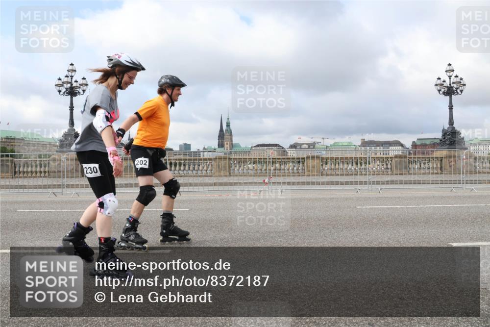 29.06.2025 - hella hamburg halbmarathon Lena Gebhardt http://msf.ph/oto/8372187 29.06.2025 09:12:06 Lombardsbrücke 202, 230 meine-sportfotos.de