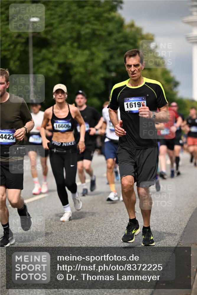 29.06.2025 - hella hamburg halbmarathon Dr. Thomas Lammeyer http://msf.ph/oto/8372225 29.06.2025 10:19:52 Kennedybrücke 1308, 1440, 1651, 2076, 2140, 2601, 2720, 2835, 2989, 3167, 4828, 5046, 5423, 6576, 7897, 7941, 7942, 8057, 8746, 8885, 9192, 9307, 9784, 9881, 10108, 10608, 11113, 11303 meine-sportfotos.de