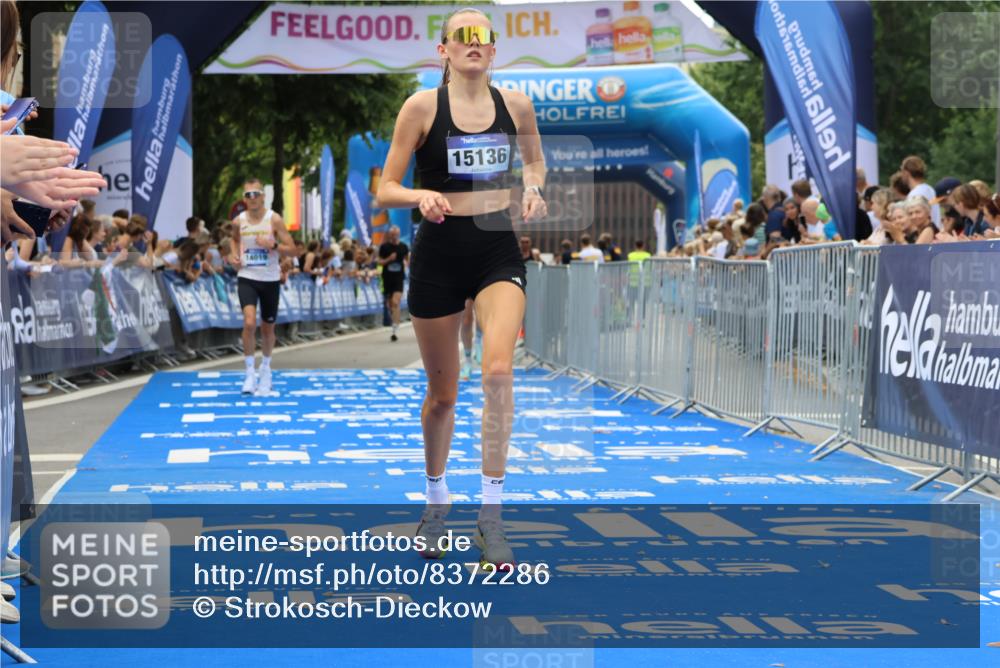 29.06.2025 - hella hamburg halbmarathon Strokosch-Dieckow http://msf.ph/oto/8372286 29.06.2025 10:27:20 Ziel 4678, 14019, 15136, 15576, 15583, 18037, 18124, 18567 meine-sportfotos.de
