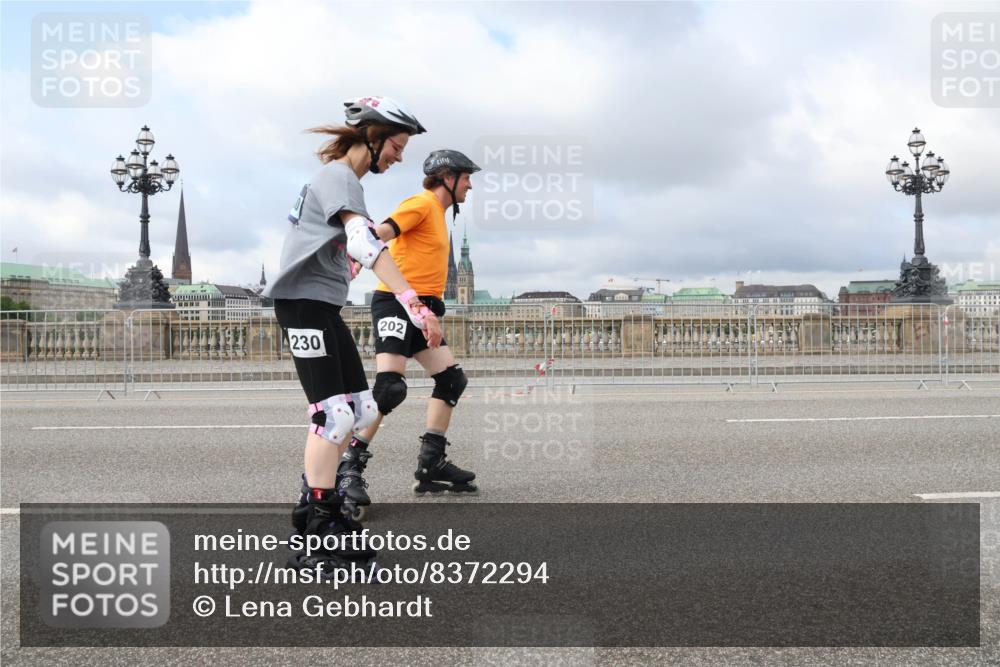 29.06.2025 - hella hamburg halbmarathon Lena Gebhardt http://msf.ph/oto/8372294 29.06.2025 09:12:06 Lombardsbrücke 202, 230 meine-sportfotos.de