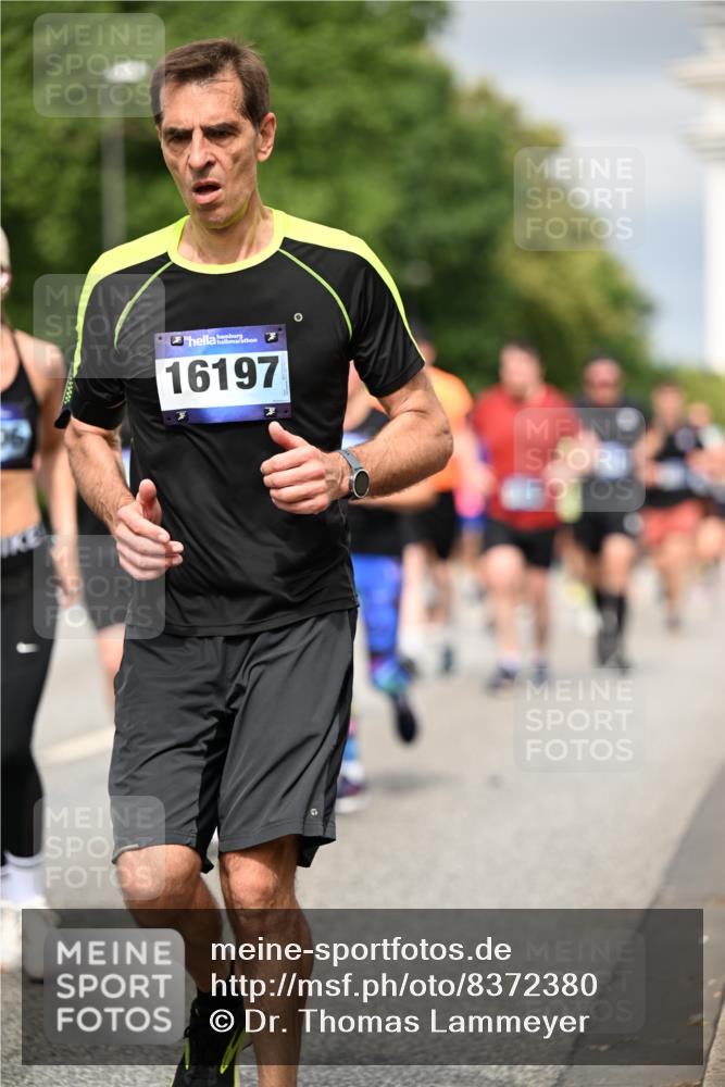 29.06.2025 - hella hamburg halbmarathon Dr. Thomas Lammeyer http://msf.ph/oto/8372380 29.06.2025 10:19:53 Kennedybrücke 1308, 1440, 1651, 2076, 2140, 2601, 2720, 2835, 3167, 4828, 5046, 5423, 7897, 7941, 7942, 8057, 8274, 8746, 8885, 9192, 9307, 9784, 9881, 10108, 10608, 11113, 11303 meine-sportfotos.de