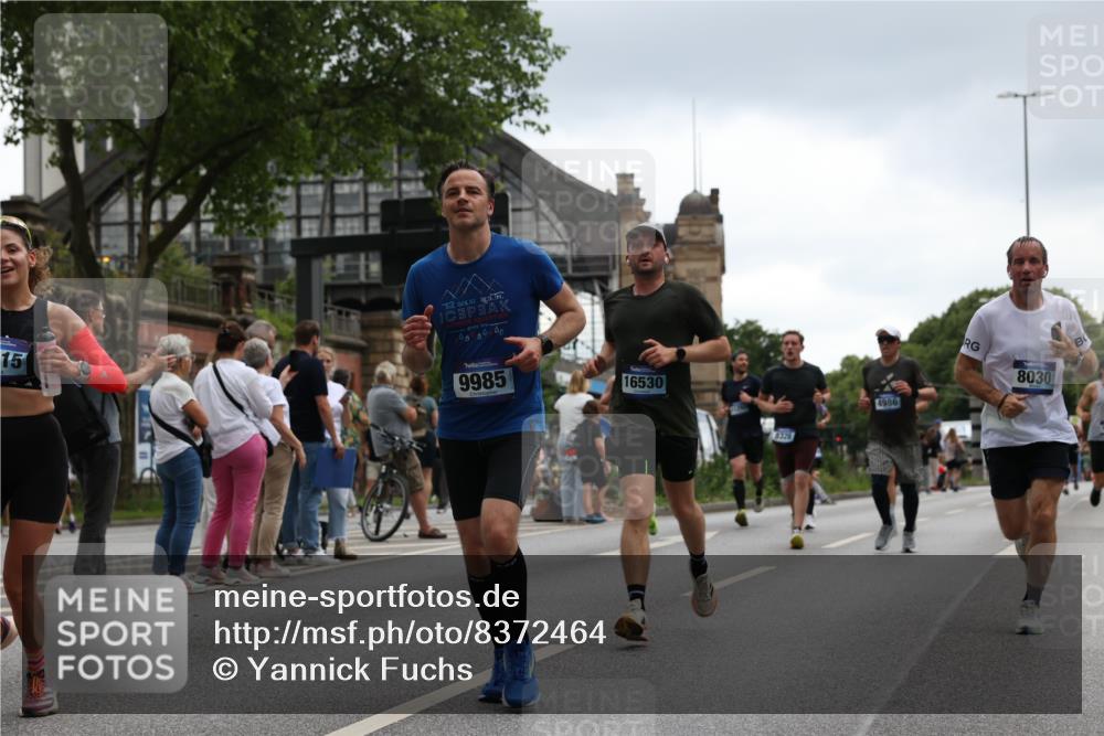 29.06.2025 - hella hamburg halbmarathon Yannick Fuchs http://msf.ph/oto/8372464 29.06.2025 10:53:46 20KM 1544, 2780, 3169, 3780, 4238, 4379, 4796, 4986, 6327, 6470, 7824, 8030, 8326, 8481, 8807, 9741, 9985, 10281, 10301, 10488, 11018, 11114, 11158, 11159, 11250, 11757, 12406, 12446, 12779, 13036, 13706, 14471, 14928, 15083, 15525, 15673, 15785, 15914, 16227, 16530, 16754, 16915, 17176, 17304, 17860, 18377, 18485, 18624, 18855, 19178 meine-sportfotos.de