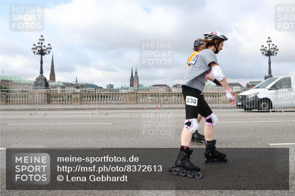 29.06.2025 - hella hamburg halbmarathon Lena Gebhardt http://msf.ph/oto/8372613 29.06.2025 09:12:07 Lombardsbrücke 230 meine-sportfotos.de