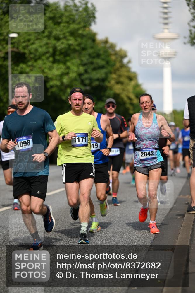 29.06.2025 - hella hamburg halbmarathon Dr. Thomas Lammeyer http://msf.ph/oto/8372682 29.06.2025 09:58:00 Kennedybrücke 1098, 1171, 1342, 1399, 1413, 1476, 1750, 1892, 2020, 2098, 2188, 2470, 2823, 2842, 2889, 3477, 3785, 4029, 4183, 4185, 4270, 4816, 5020, 5706, 6198, 6266, 6630, 6819, 6831, 7087, 7297, 7709, 8142, 8374, 8576, 8743, 9051, 9463, 9482, 9619, 9815, 10237, 10529 meine-sportfotos.de