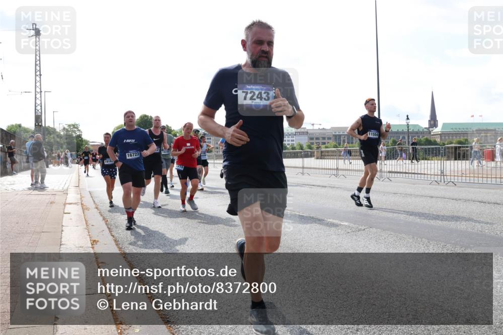 29.06.2025 - hella hamburg halbmarathon Lena Gebhardt http://msf.ph/oto/8372800 29.06.2025 10:02:15 Lombardsbrücke 1916, 16723, 2315, 7243, 11554, 1128, 1254, 1364, 1432, 1453, 1733, 1881, 2142, 2322, 2323, 2685, 2712, 3169, 3780, 3976, 4066, 4286, 4328, 4985, 5742, 5763, 6166, 6295, 6322, 6327, 6438, 6595, 6708, 6860, 7031, 7049, 7189, 7223, 7243, 7323, 7869, 8749, 9020, 9021, 9131, 9156, 9230, 9353, 9554, 9741, 9928, 10177, 10866, 10882, 11191, 11554, 11670, 11871, 11938, 12315, 12316, 12491, 14471, 14660, 14677, 16420 meine-sportfotos.de