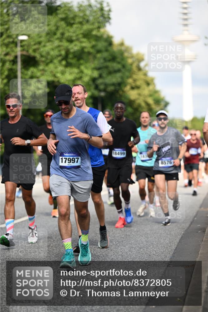 29.06.2025 - hella hamburg halbmarathon Dr. Thomas Lammeyer http://msf.ph/oto/8372805 29.06.2025 09:58:06 Kennedybrücke 1098, 1119, 1171, 1342, 1399, 1413, 1476, 1750, 1892, 1942, 2020, 2188, 2442, 2470, 2842, 2889, 3477, 3562, 4017, 4029, 4183, 4185, 4270, 4816, 5020, 5447, 5706, 5884, 6198, 6266, 6630, 6819, 7087, 7297, 7709, 8142, 8374, 8576, 8743, 9051, 9463, 9619, 9815, 10237, 10529, 11422 meine-sportfotos.de