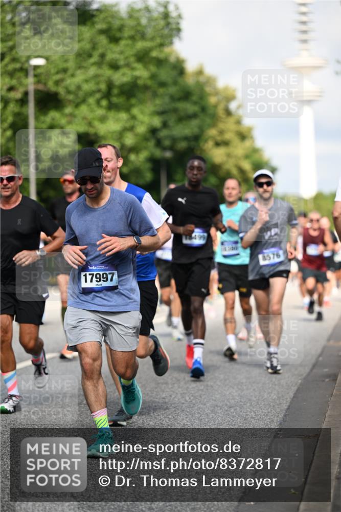 29.06.2025 - hella hamburg halbmarathon Dr. Thomas Lammeyer http://msf.ph/oto/8372817 29.06.2025 09:58:06 Kennedybrücke 1098, 1119, 1171, 1342, 1399, 1413, 1476, 1750, 1892, 1942, 2020, 2188, 2442, 2470, 2842, 2889, 3477, 3562, 4017, 4029, 4183, 4185, 4270, 4816, 5020, 5447, 5706, 5884, 6198, 6266, 6630, 6819, 7087, 7297, 7709, 8142, 8374, 8576, 8743, 9051, 9463, 9619, 9815, 10237, 10529, 11422 meine-sportfotos.de