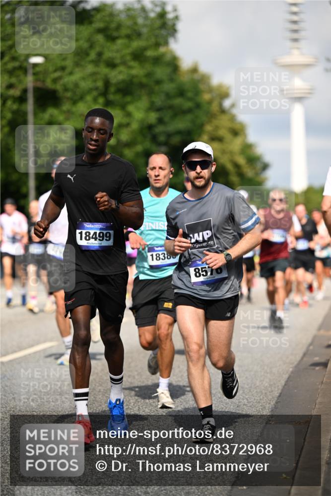 29.06.2025 - hella hamburg halbmarathon Dr. Thomas Lammeyer http://msf.ph/oto/8372968 29.06.2025 09:58:08 Kennedybrücke 1098, 1119, 1171, 1342, 1399, 1413, 1750, 1892, 1942, 2020, 2188, 2442, 2470, 2561, 2842, 2889, 3477, 3562, 4017, 4029, 4185, 4270, 4816, 5020, 5447, 5706, 5884, 6198, 6266, 6630, 6819, 7087, 7297, 7709, 8142, 8374, 8482, 8576, 9051, 9463, 9619, 10237, 10529, 11422 meine-sportfotos.de