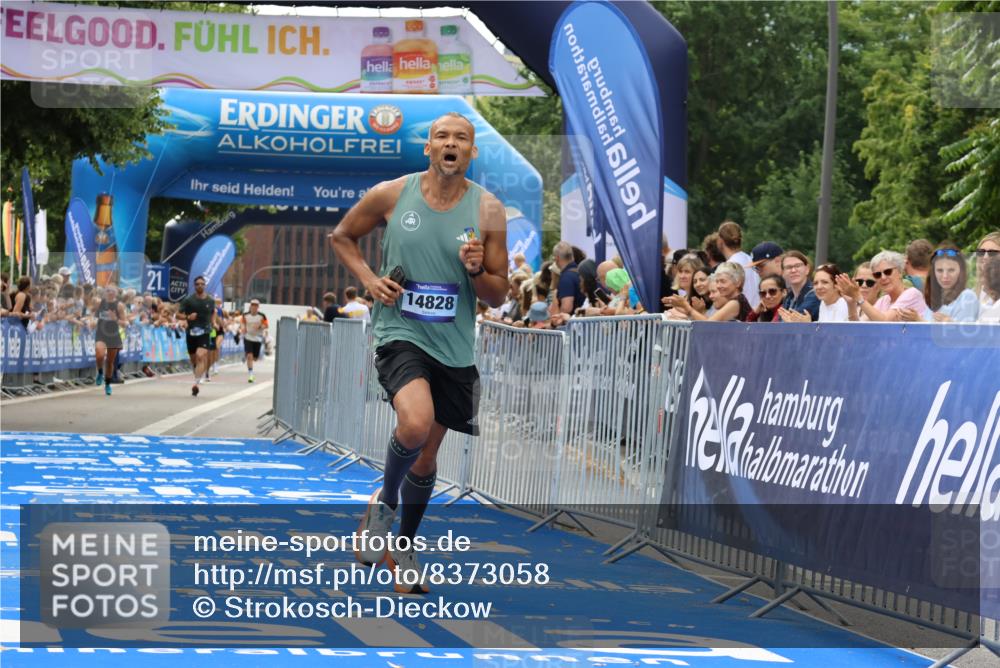29.06.2025 - hella hamburg halbmarathon Strokosch-Dieckow http://msf.ph/oto/8373058 29.06.2025 10:27:03 Ziel 9079, 12641, 12992, 13780, 13956, 14828, 15671, 19050 meine-sportfotos.de