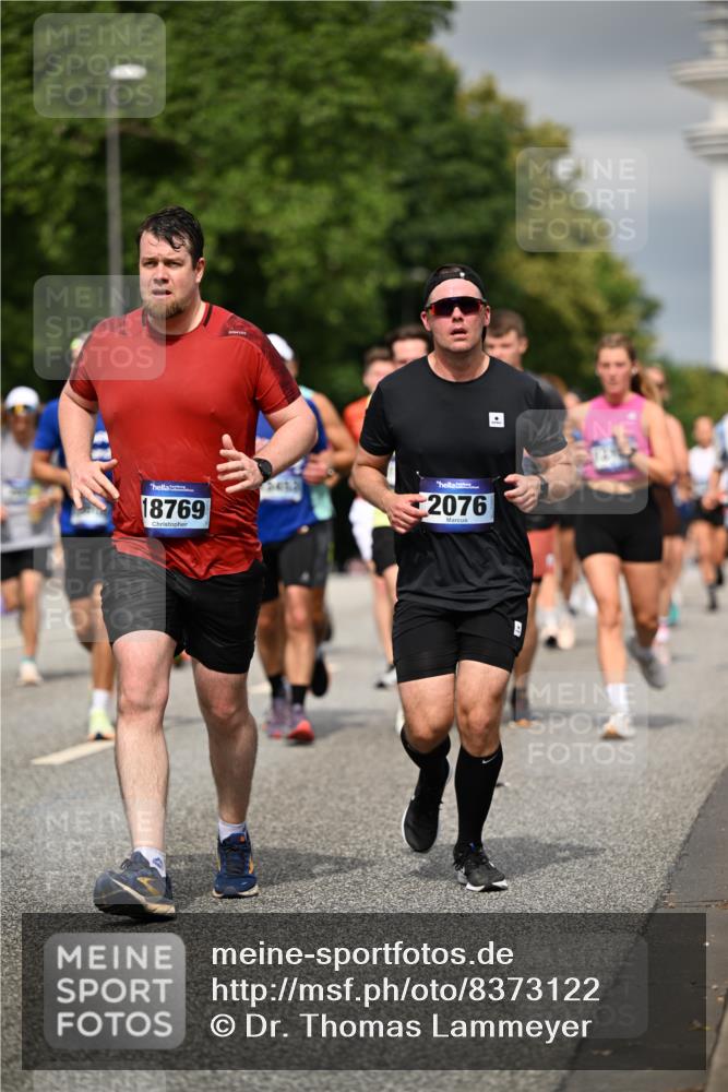 29.06.2025 - hella hamburg halbmarathon Dr. Thomas Lammeyer http://msf.ph/oto/8373122 29.06.2025 10:19:57 Kennedybrücke 1212, 1308, 1440, 1651, 2071, 2076, 2140, 2436, 2601, 2835, 3167, 4828, 5046, 5423, 7897, 7941, 7942, 8057, 8169, 8274, 8746, 8885, 9192, 9307, 9784, 9881, 10108, 10608, 11113, 11303 meine-sportfotos.de