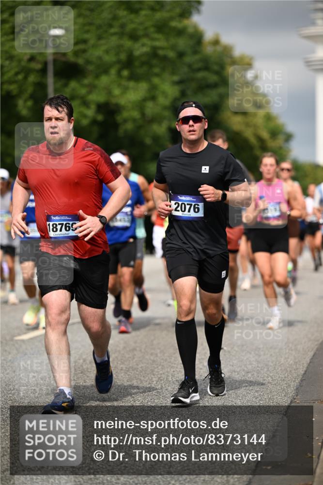 29.06.2025 - hella hamburg halbmarathon Dr. Thomas Lammeyer http://msf.ph/oto/8373144 29.06.2025 10:19:57 Kennedybrücke 1212, 1308, 1440, 1651, 2071, 2076, 2140, 2436, 2601, 2835, 3167, 4828, 5046, 5423, 7897, 7941, 7942, 8057, 8169, 8274, 8746, 8885, 9192, 9307, 9784, 9881, 10108, 10608, 11113, 11303 meine-sportfotos.de
