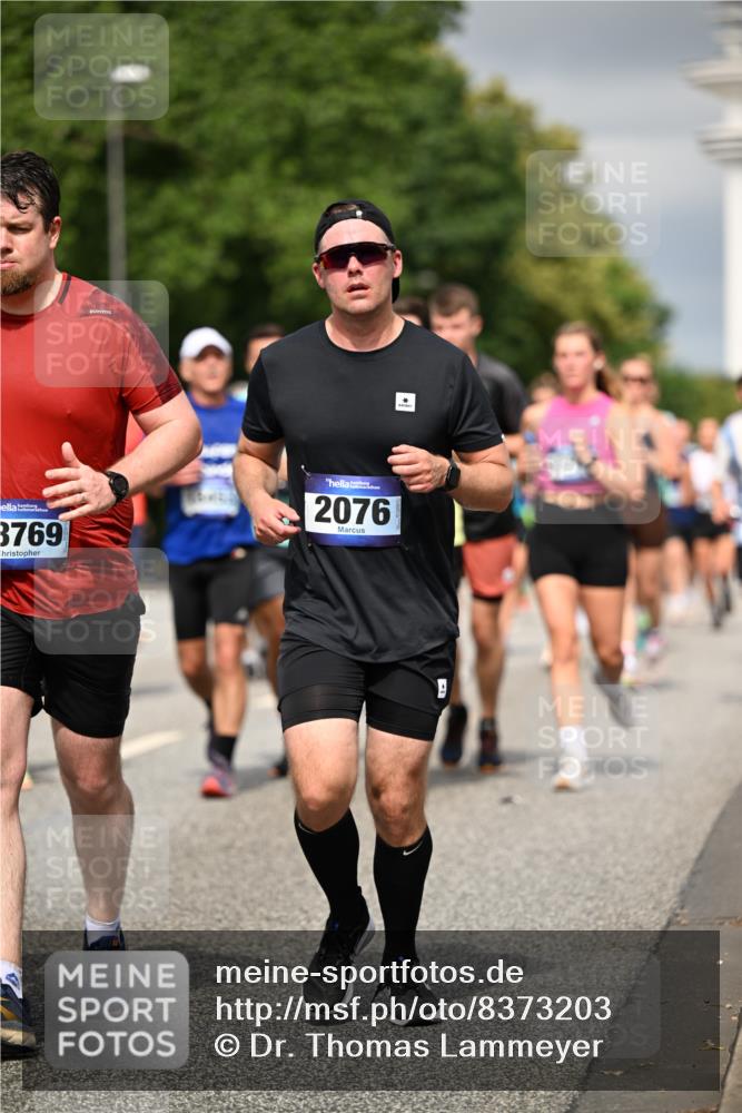 29.06.2025 - hella hamburg halbmarathon Dr. Thomas Lammeyer http://msf.ph/oto/8373203 29.06.2025 10:19:58 Kennedybrücke 1212, 1308, 1440, 1651, 2071, 2076, 2140, 2436, 2601, 2835, 3167, 4828, 5046, 5423, 7897, 7941, 7942, 8057, 8169, 8274, 8746, 8885, 9192, 9307, 9784, 9881, 10608, 10844, 11113, 11303 meine-sportfotos.de
