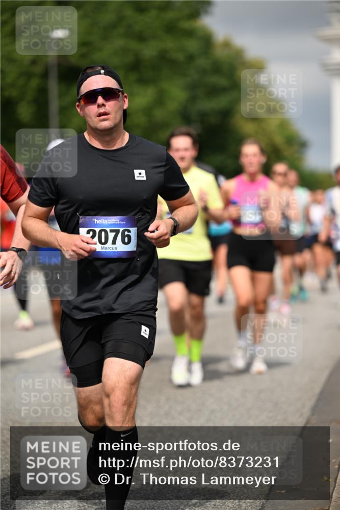 29.06.2025 - hella hamburg halbmarathon Dr. Thomas Lammeyer http://msf.ph/oto/8373231 29.06.2025 10:19:58 Kennedybrücke 1212, 1308, 1440, 1651, 2071, 2076, 2140, 2436, 2601, 2835, 3167, 4828, 5046, 5423, 7897, 7941, 7942, 8057, 8169, 8274, 8746, 8885, 9192, 9307, 9784, 9881, 10608, 10844, 11113, 11303 meine-sportfotos.de