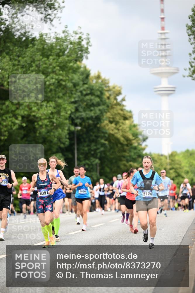 29.06.2025 - hella hamburg halbmarathon Dr. Thomas Lammeyer http://msf.ph/oto/8373270 29.06.2025 10:42:15 Kennedybrücke 1475, 1578, 1985, 2124, 3010, 3246, 3286, 3633, 3636, 3880, 4414, 5139, 5875, 6697, 6955, 7321, 7629, 8539, 8696, 9391, 9524, 9894, 10025, 10146, 10506, 11087, 11152, 11164 meine-sportfotos.de