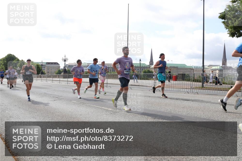 29.06.2025 - hella hamburg halbmarathon Lena Gebhardt http://msf.ph/oto/8373272 29.06.2025 10:02:19 Lombardsbrücke 18130, 2322, 3976, 16634, 1128, 1254, 1364, 1432, 1453, 1733, 2142, 2322, 2323, 2685, 2712, 3169, 3780, 3976, 4066, 4286, 4985, 5742, 5763, 6166, 6295, 6322, 6327, 6438, 6595, 6708, 6860, 7031, 7049, 7189, 7223, 7243, 7323, 7869, 8003, 8749, 9020, 9021, 9131, 9156, 9230, 9353, 9554, 9741, 9928, 10177, 10866, 11191, 11554, 11670, 11702, 11782, 11871, 11938, 12315, 12316, 12491, 14471, 14660, 14677, 16420 meine-sportfotos.de