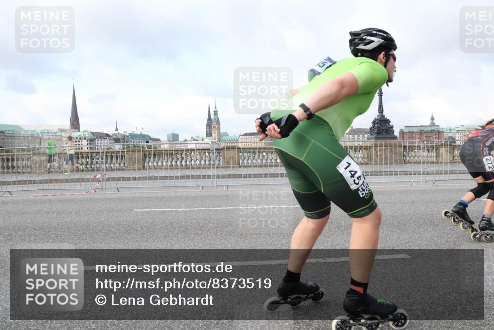 29.06.2025 - hella hamburg halbmarathon Lena Gebhardt http://msf.ph/oto/8373519 29.06.2025 08:50:46 Lombardsbrücke 1452, 272 meine-sportfotos.de
