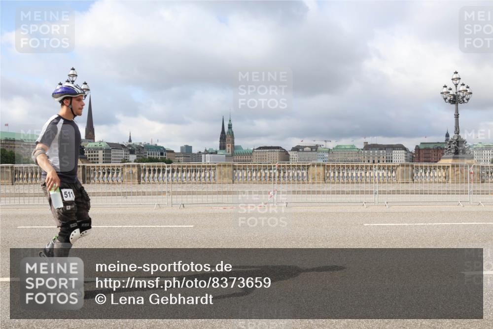 29.06.2025 - hella hamburg halbmarathon Lena Gebhardt http://msf.ph/oto/8373659 29.06.2025 09:12:24 Lombardsbrücke 511 meine-sportfotos.de