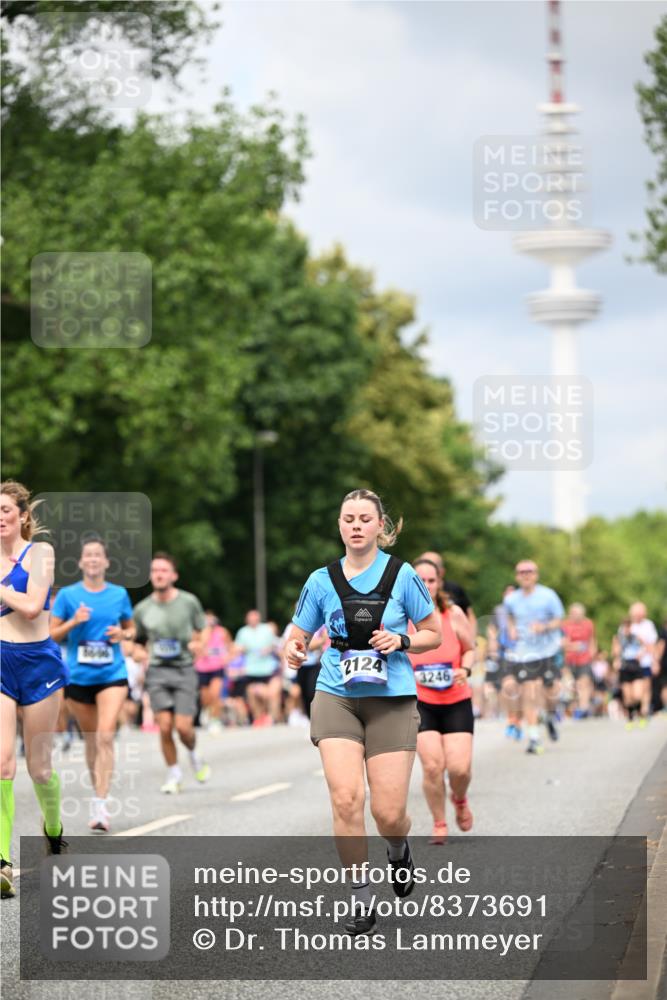 29.06.2025 - hella hamburg halbmarathon Dr. Thomas Lammeyer http://msf.ph/oto/8373691 29.06.2025 10:42:18 Kennedybrücke 1394, 1475, 1578, 1901, 1985, 2124, 3010, 3246, 3286, 3633, 3635, 3636, 3880, 4414, 4921, 5139, 5790, 5875, 6697, 7148, 7244, 7629, 8539, 8696, 9391, 9524, 9894, 10025, 10146, 10506, 11087, 11152, 11164 meine-sportfotos.de