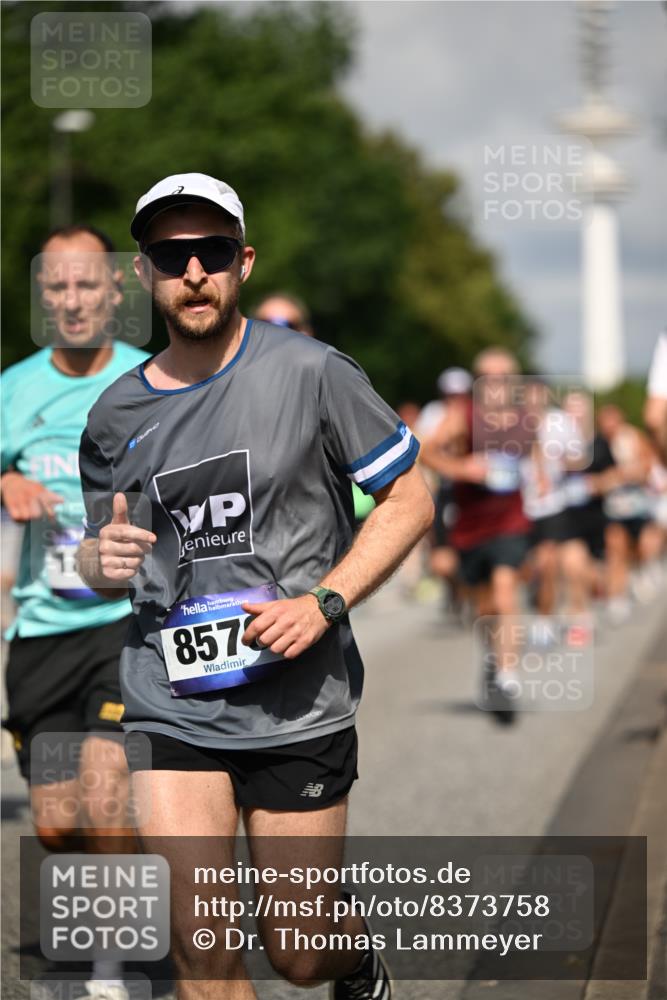 29.06.2025 - hella hamburg halbmarathon Dr. Thomas Lammeyer http://msf.ph/oto/8373758 29.06.2025 09:58:09 Kennedybrücke 1098, 1119, 1171, 1342, 1399, 1413, 1750, 1892, 1942, 2020, 2367, 2442, 2470, 2561, 2842, 2889, 3562, 4017, 4029, 4270, 4816, 5020, 5447, 5706, 5884, 6198, 6266, 6630, 6819, 7087, 7297, 7709, 8142, 8374, 8482, 8576, 8916, 9051, 9463, 9619, 10057, 10237, 10529, 11422 meine-sportfotos.de