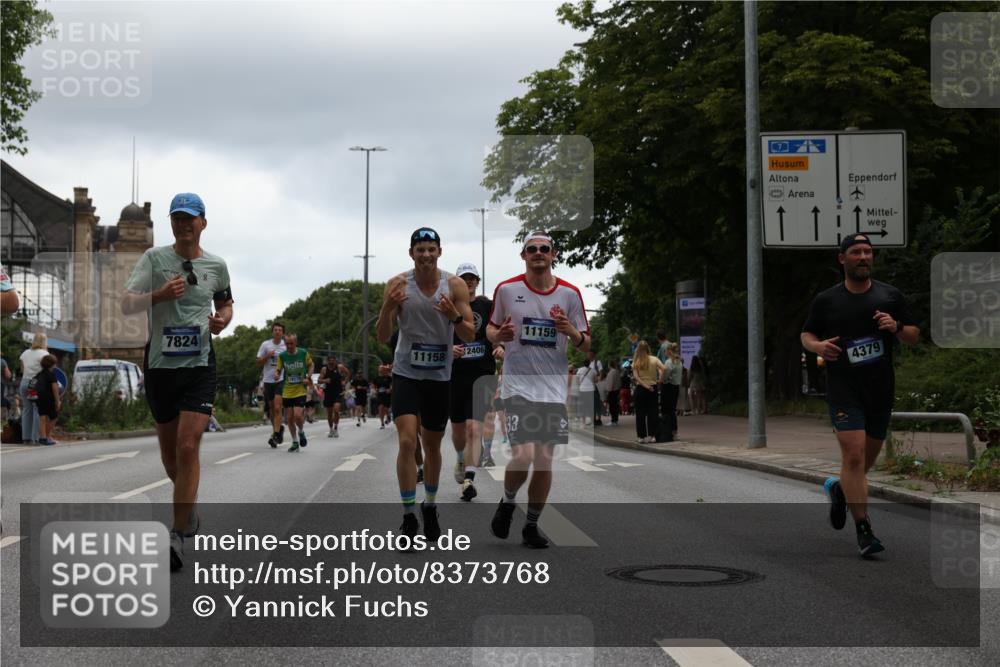 29.06.2025 - hella hamburg halbmarathon Yannick Fuchs http://msf.ph/oto/8373768 29.06.2025 10:53:51 20KM 1019, 1544, 2780, 3169, 3780, 4238, 4379, 4986, 5272, 6327, 6470, 7259, 7824, 8030, 8326, 8481, 8749, 8807, 9741, 9985, 10271, 10281, 10301, 10488, 11018, 11114, 11158, 11159, 11250, 11757, 12406, 12422, 12446, 12779, 13036, 13706, 13847, 13993, 14471, 14823, 15083, 15525, 15673, 15785, 15914, 16530, 16608, 16754, 16915, 17860, 18130, 18200, 18202, 18377, 18624, 18855, 19178 meine-sportfotos.de