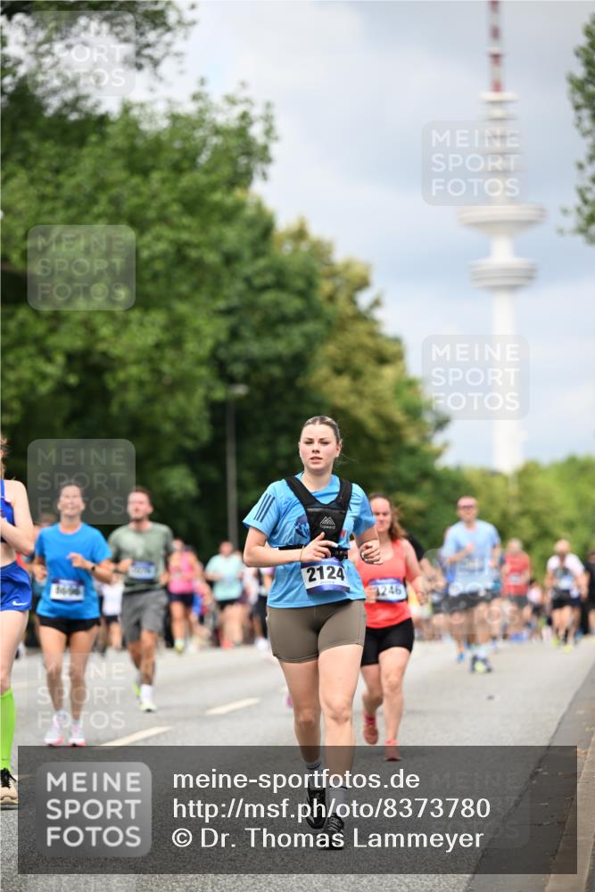 29.06.2025 - hella hamburg halbmarathon Dr. Thomas Lammeyer http://msf.ph/oto/8373780 29.06.2025 10:42:18 Kennedybrücke 1394, 1475, 1578, 1901, 1985, 2124, 3010, 3246, 3286, 3633, 3635, 3636, 3880, 4414, 4921, 5139, 5790, 5875, 6697, 7148, 7244, 7629, 8539, 8696, 9391, 9524, 9894, 10025, 10146, 10506, 11087, 11152, 11164 meine-sportfotos.de
