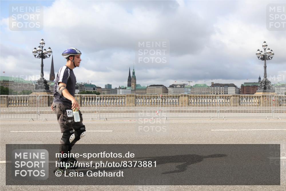 29.06.2025 - hella hamburg halbmarathon Lena Gebhardt http://msf.ph/oto/8373881 29.06.2025 09:12:25 Lombardsbrücke 511 meine-sportfotos.de
