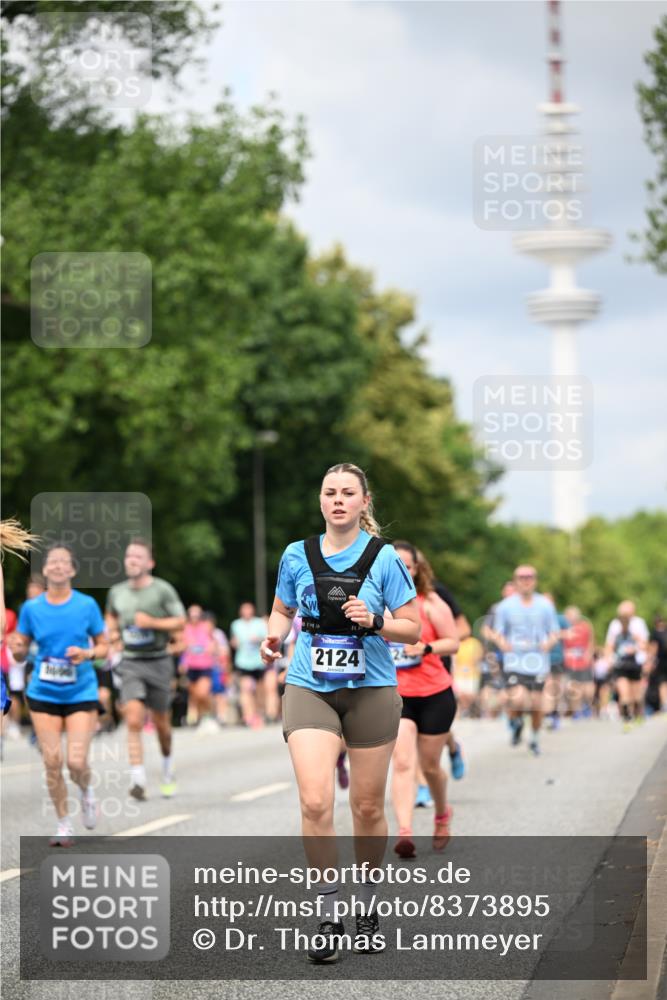 29.06.2025 - hella hamburg halbmarathon Dr. Thomas Lammeyer http://msf.ph/oto/8373895 29.06.2025 10:42:18 Kennedybrücke 1394, 1475, 1578, 1901, 1985, 2124, 3010, 3246, 3286, 3633, 3635, 3636, 3880, 4414, 4921, 5139, 5790, 5875, 6697, 7148, 7244, 7629, 8539, 8696, 9391, 9524, 9894, 10025, 10146, 10506, 11087, 11152, 11164 meine-sportfotos.de